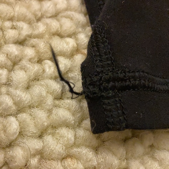 Athleta Stash Pocket Salutation Tight Black - Picture 6 of 7